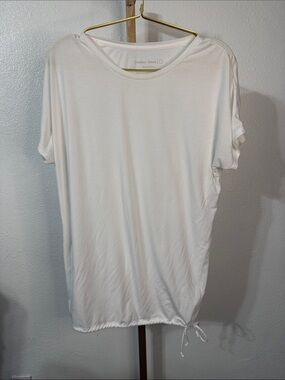 Outdoor Voices White Short Sleeve Drawstring Hem Tee- Small